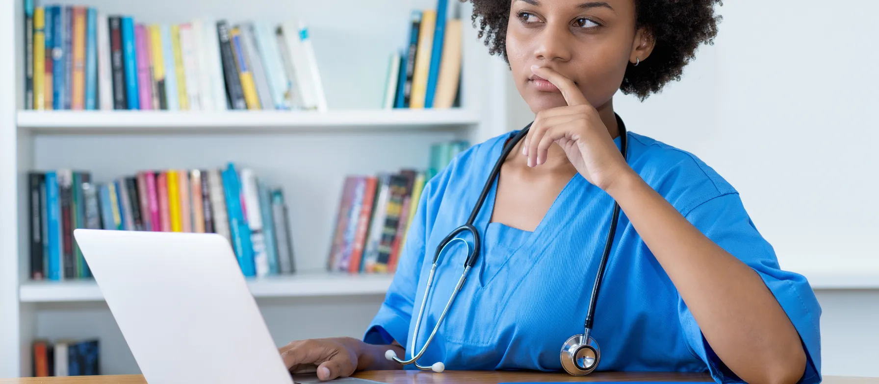 A staff nurse contemplating making the switch to travel nursing.